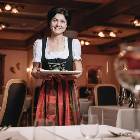Der Greil - Wein & Gourmethotel מלון 4*