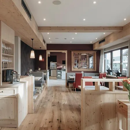 Der Greil - Wein & Gourmethotel מלון סול