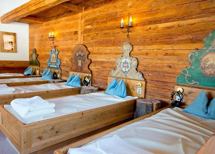 Der Greil - Wein & Gourmethotel Hotel 4*