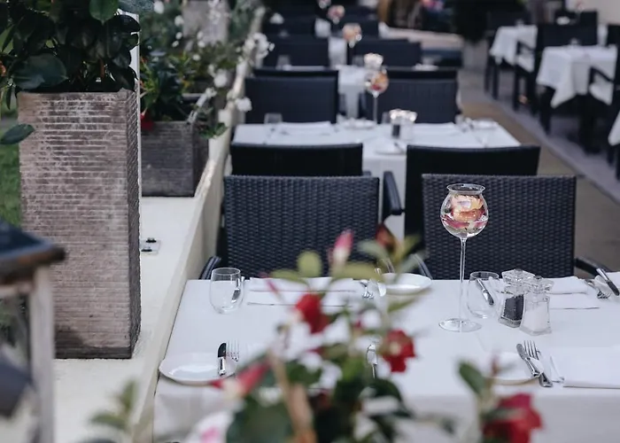 Der Greil - Wein & Gourmethotel Hotel 4*