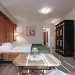 Der Greil - Wein & Gourmethotel ホテル