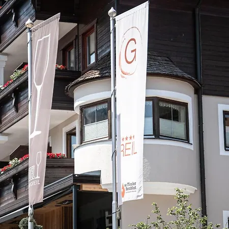 ホテル Der Greil - Wein & Gourmethotel ゼル